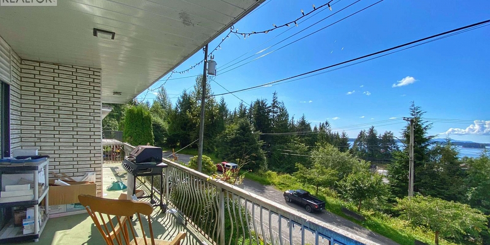 1105 BORDEN STREET Prince Rupert Photo 2 1105 BORDEN STREET Prince Rupert Photo 2